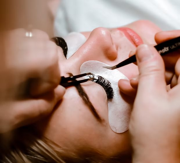 BEAUTY BAR
